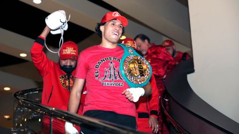 David Benavidez antes de su enfrentamiento con Caleb Plant.