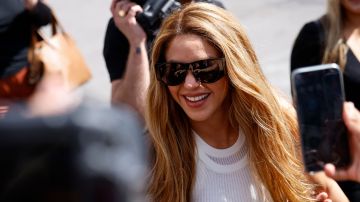 Shakira asistió al Gran Premio de Gran Bretaña y parece que le trajo suerte a Lewis Hamilton.