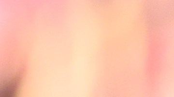 El joven Yael Padilla celebra su gol con Chivas al San Luis.