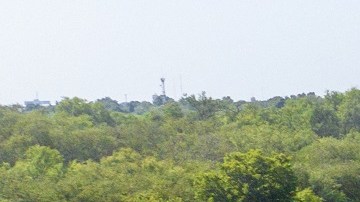 El gobierno de Texas colocó boyas con púas en el Río Grande.