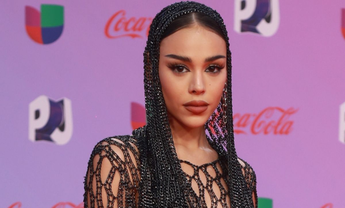 Danna Paola elevó la temperatura con looks de bikini y lencería en