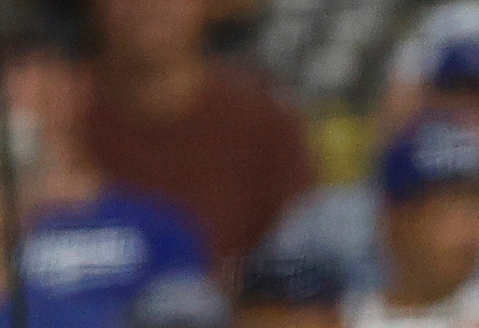 Spencer Steer de los Rojos de Cincinnati celebra un jonrón con Will Benson #30 contra los Dodgers de Los Ángeles en la séptima entrada en el Dodger Stadium el 28 de julio de 2023 en Los Ángeles, California. Foto: Ronald Martínez/Getty Images.