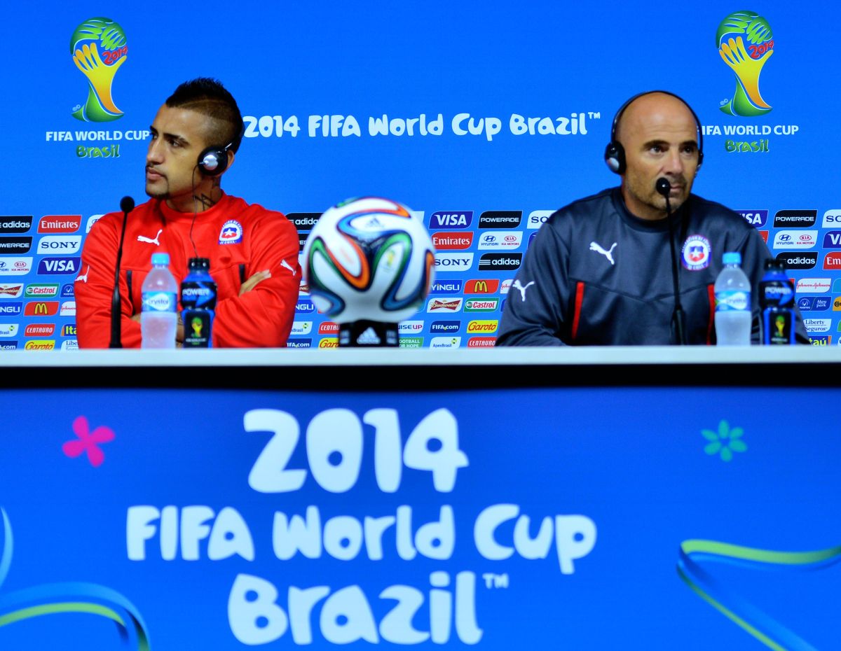 Arturo Vidal y Jorge Sampaoli alcanzaron los octavos de final del Mundial de Brasil 2014.