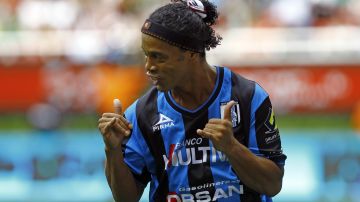Ronaldinho llegó a Querétaro en 2015.
