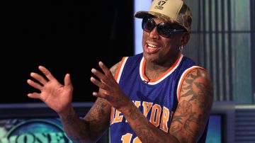 Dennis Rodman con una camiseta de los New York Knicks.