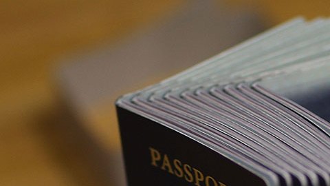 Trámite de nuevos pasaportes seguirá con retrasos hasta fin de año, advierte el Departamento de Estado de EE.UU.