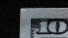 El peso mexicano mantiene sus ganancias frente al dólar.