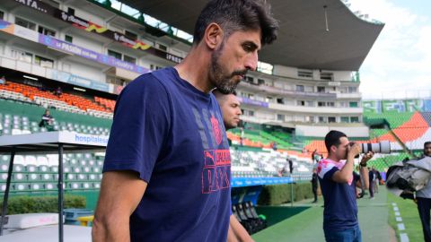 Veljko Paunovic, director técnico de las Chivas.