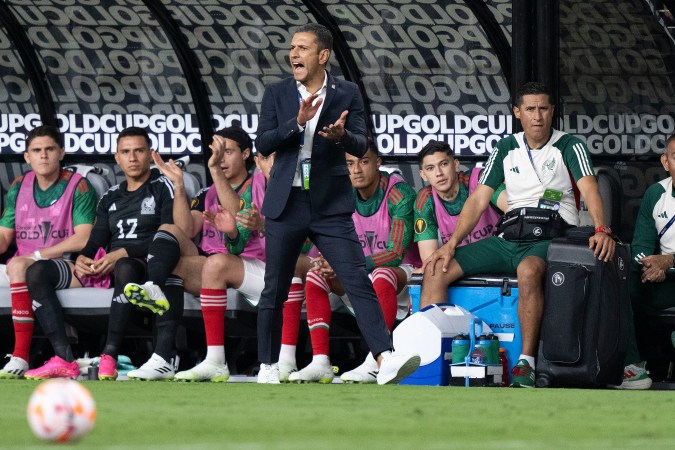 En teoría, Lozano debería abandonar el banquillo luego de la Copa Oro. Etzel Espinosa- Imago 7.