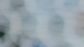 Santiago Giménez empieza a celebrar su golazo casi al final del partido.