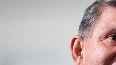 Joe Manchin sería impulsado por el Grupo No Labels para contender en las elecciones del próximo año