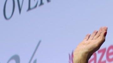 Kim Reynolds responderá al llamado del gobernador Greg Abbott