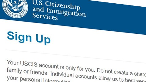 USCIS alienta a inmigrantes a revisar algunos trámites en el sistema 'myProgress'.