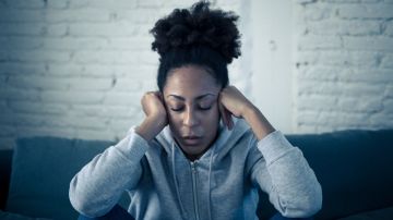12 formas de manejar la ansiedad de alto funcionamiento, según una terapeuta