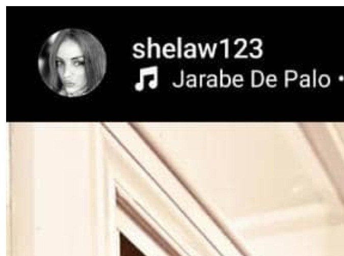 Camilo Blanes compartió las fotos luciendo dos pelucas distintas.