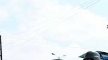 La policía y los militares están tomando las prisiones en Ecuador.