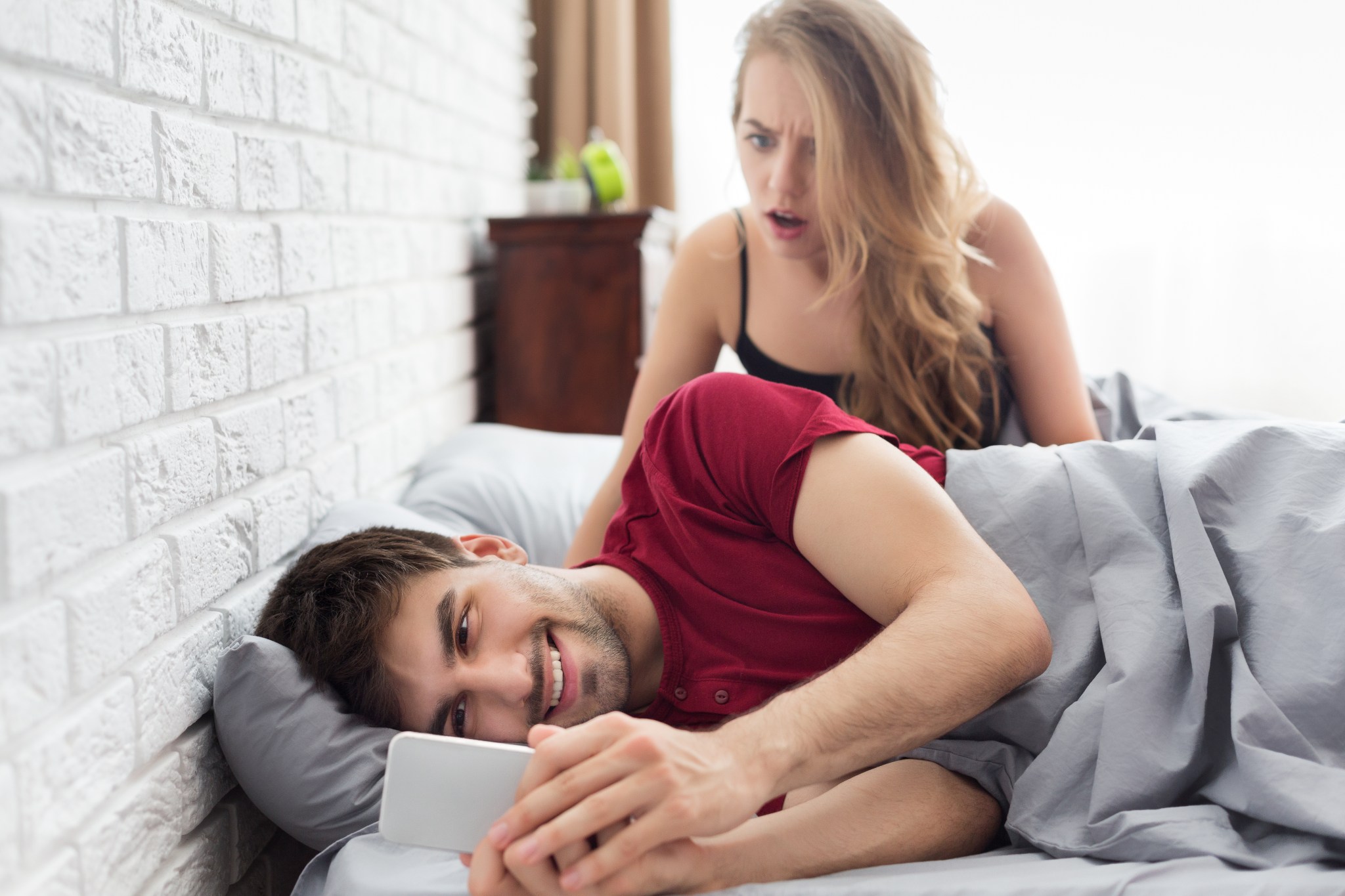 La infidelidad podría ser un problema en la relación de 3 signos zodiacales.