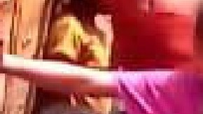 Rescatan en México a 303 migrantes abandonados en tráiler, algunos ya con problemas de deshidratación