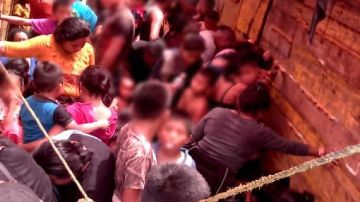 Rescatan en México a 303 migrantes abandonados en tráiler, algunos ya con problemas de deshidratación