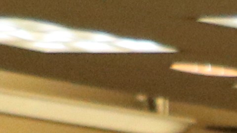 El abogado Jesse Blancarte orienta sobre el proceso de ciudadaníia a la mexicana María Esparza.