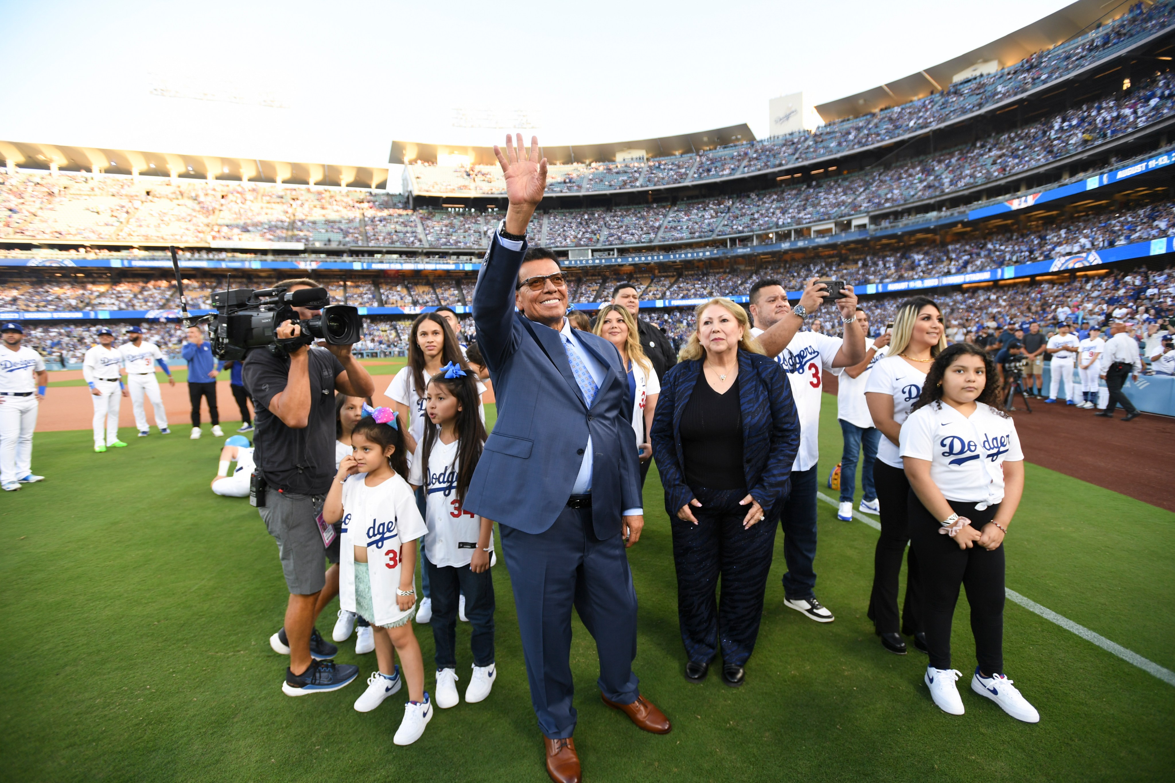 Fernandomania Forever. @Dodgers to retire Fernando Valenzuela's No. 34 this  summer.