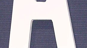 Karol Sevilla | Mezcalent.