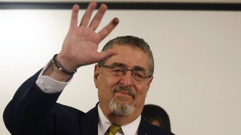 Elecciones en Guatemala: Bernardo Arévalo,el candidato que dio la sorpresa y se convertirá en el presidente más progresista desde el retorno a la democracia hace casi 40 años