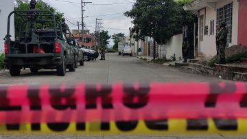Autoridades del estado mexicano de Veracruz investigan el hallazgo de cuerpos en casas de seguridad.