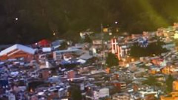 Cómo las monedas de México y Colombia se convirtieron en las más fuertes en América Latina (y qué desventajas tiene)