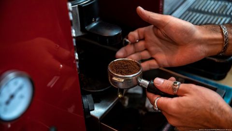 Equipo de nutrición asegura que los adolescentes no deberían tomar cafeina