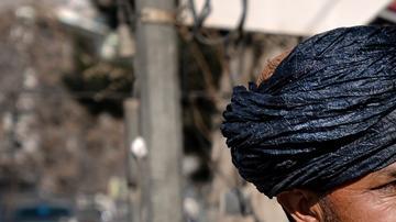 Con opresión, hambre y anarquía en sus calles, situación humanitaria en Afganistán al borde del abismo