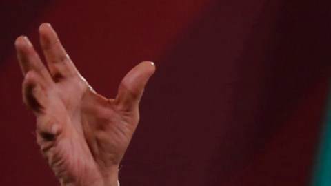 AMLO celebra que Greg Abbott haya movido las boyas del río Bravo hacia territorio de EE.UU.