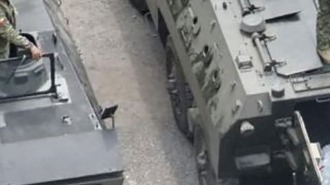 El megaoperativo militar de Ecuador para trasladar de cárcel al líder de una banda acusado de amenazar al candidato asesinado Fernando Villavicencio