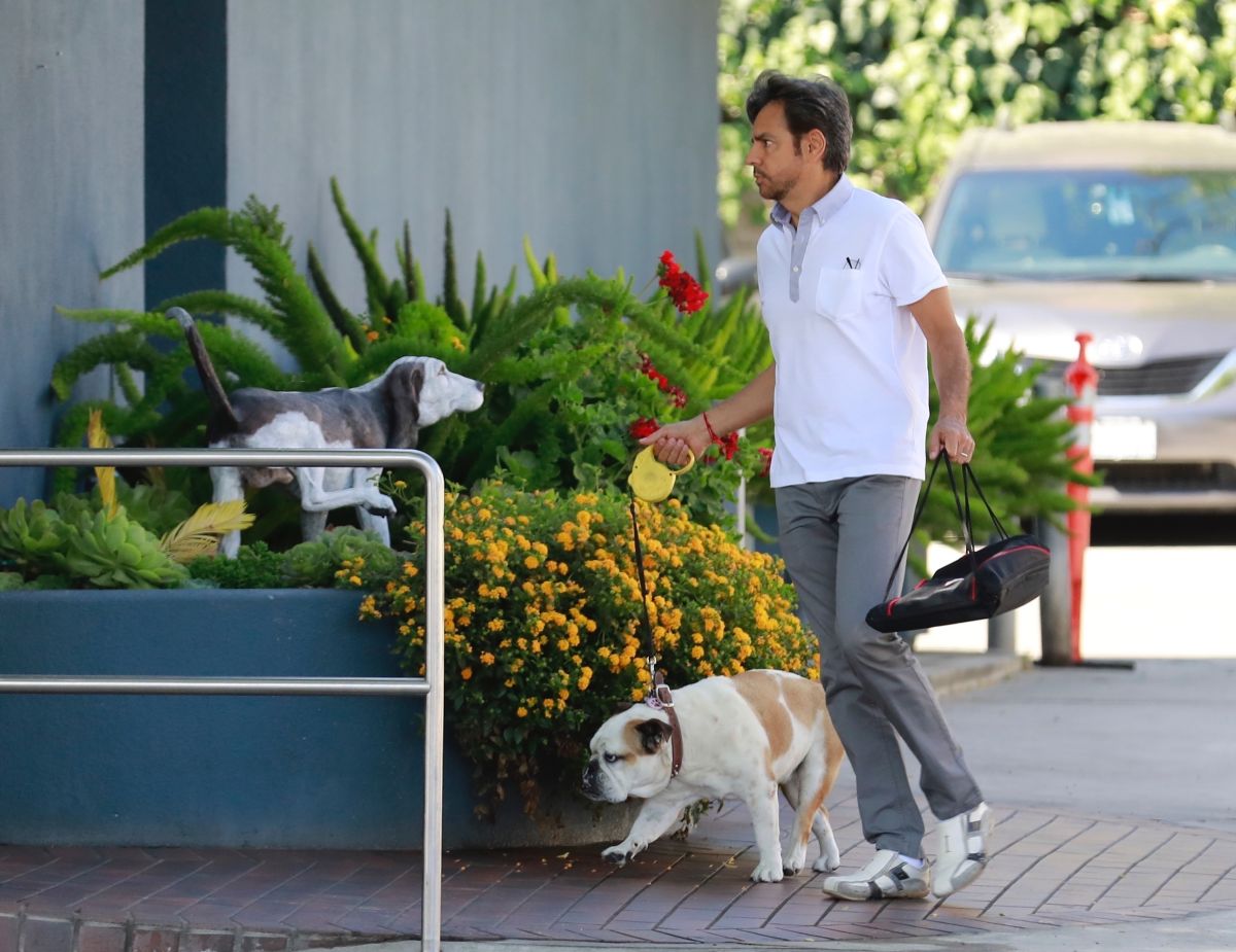 Eugenio Derbez and his pet in Los Angeles.