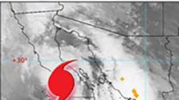 Huracán Hilary de debilita a categoría 1 y continúa su paso por península de Baja California, México