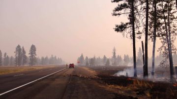 Un muerto, infraestructuras destruidas y evacuaciones tras incendios forestales en el estado Washington