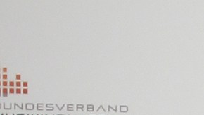 Till Lindemann libre de cargos por abusos sexuales