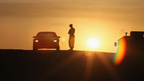 Miembro de la Guardia Nacional de Illinois murió tras sufrir lesiones por calor en base militar de Mississippi