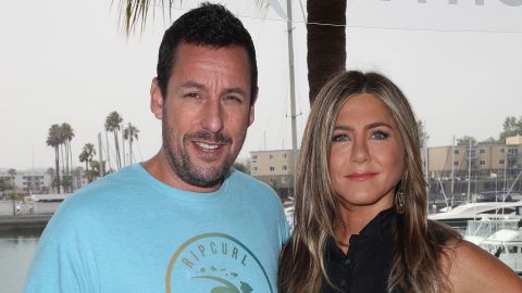 Jennifer Aniston recibe un emotivo detalle por parte de la pareja Sandler