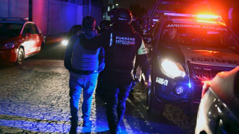 En operativo con drones, policía en México captura a hombre que estranguló e incineró a su exnovia