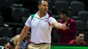 Omar Quintero, coach de la Selección Mexicana de Baloncesto.