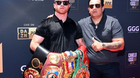 Eddy Reynoso y Canelo Álvarez