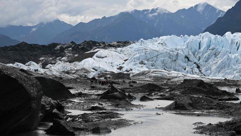 VIDEO: Ruptura glacial provoca grandes inundaciones que causan estragos en Alaska