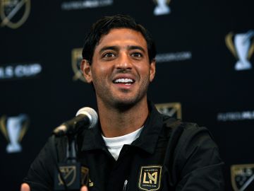 Carlos Vela tendría estancada sus negociaciones con Los Angeles FC - La  Opinión