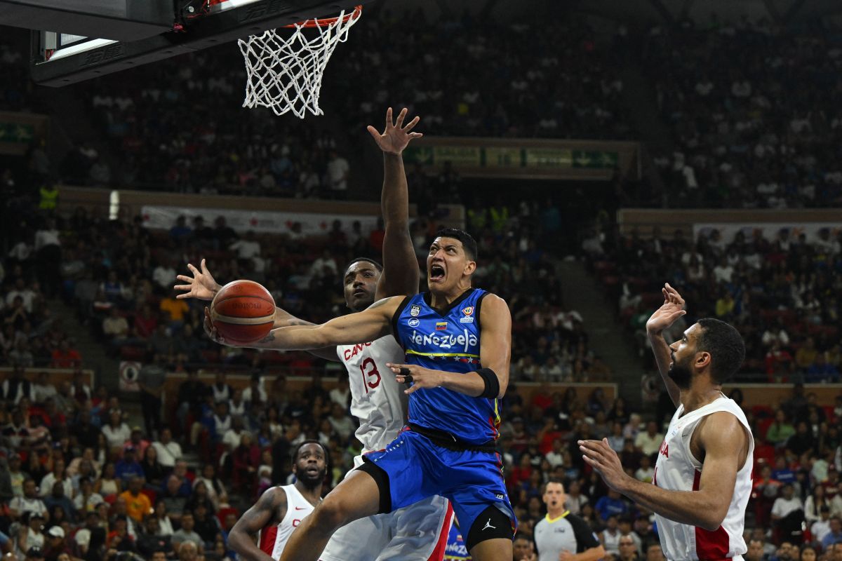 Jhornan Zamora de Venezuela.