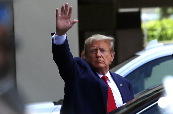 Donald Trump se jacta de tener una amplia ventaja en las preferencias de los republicanos