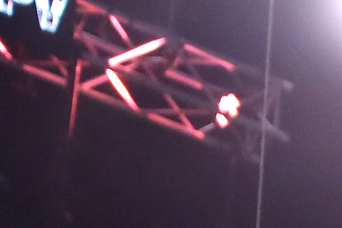 Isaac Cruz (L) golpea a Gervonta Davis durante su pelea por el título del Campeonato Mundial de Peso Ligero de la AMB en el Staples Center el 05 de diciembre de 2021 en Los Ángeles, California. Foto: Katelyn Mulcahy/Getty Images.
