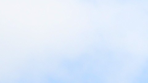 Perro se apoya en el pedal de un carrito de golf y atropella a niña de 4 años por accidente en Michigan