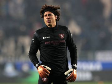 Memo Ochoa se quedó en la banca esta vez.