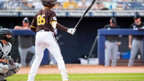 Los Padres de San Diego ascendieron a su prospecto número uno a una de las categorías más fuerte del béisbol.